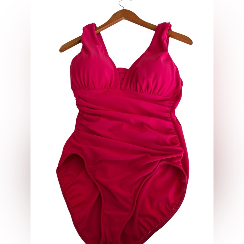 Lands End Slendersuit One Piece Bathing Suit - Picture 3 of 8